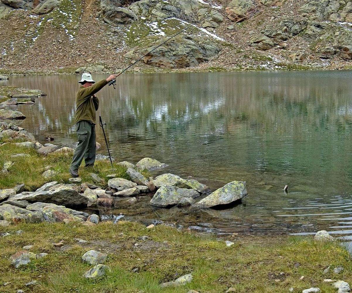 A fishing strategy session in progress